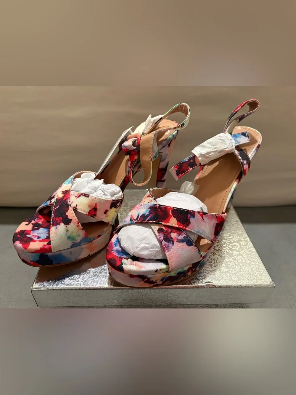 Abbleet Women’s Floral Multi-Color Platform Block Heel Sandals - US Size 8